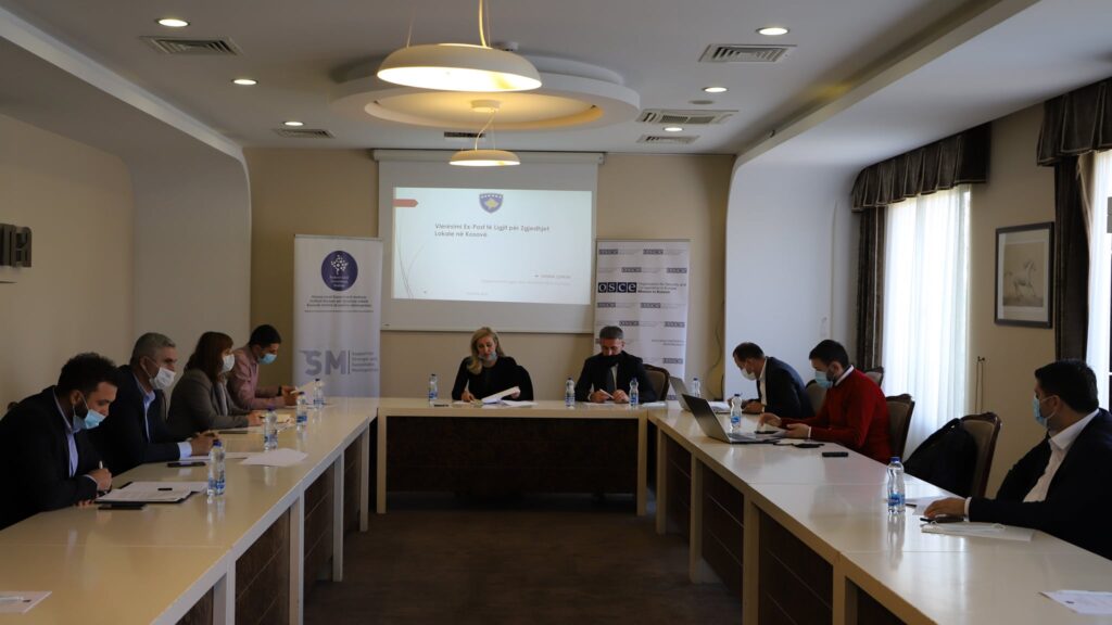 KLGI organizoi punëtorinë për vlerësimin e Ex-Post të Ligjit për Zgjedhjet Lokale në Kosovë