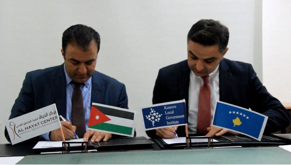 Read more about the article Instituti KLGI nënshkruan memorandum bashkëpunimi me Al-Hayat Qendrën për Zhvillimin e Shoqërisë Civile, Amman, Jordani