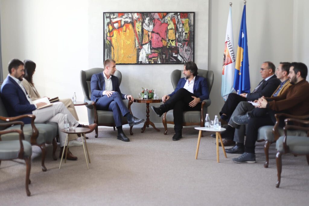 The ED of the KLGI Mr. Gashi held a meeting with the mayor of Pristina Mr. Rama